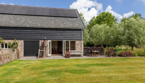 Two-Bedroom Holiday Home