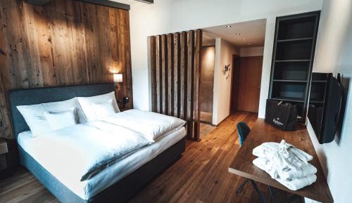 Superior King Room