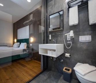 Deluxe Single Room