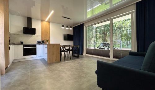 One-Bedroom Apartment with Terrace