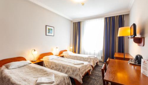 Triple Room with Air-Conditioning
