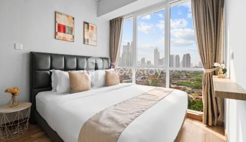Two-Bedroom Apartment with City View