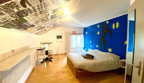 Double Room with Shared Bathroom