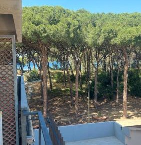 One-Bedroom Apartment with Balcony and Sea View