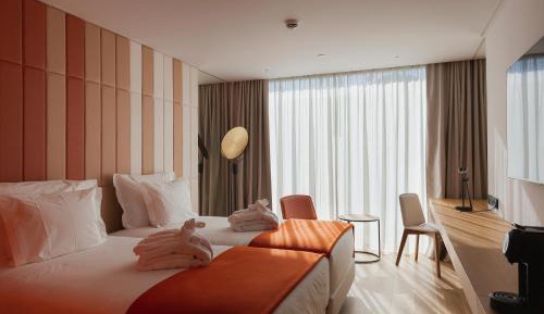 Deluxe Double Room Single Use with City View