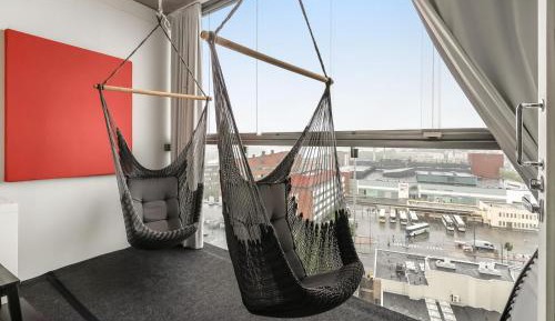 Twin Room with City View