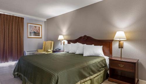 King Room - Non-Smoking