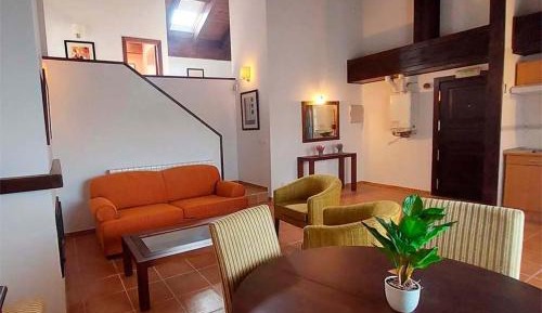 Apartment 2/4 Duplex with views 1 bedroom with garden.
