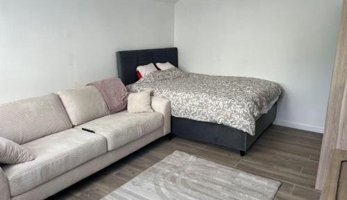 One-Bedroom House