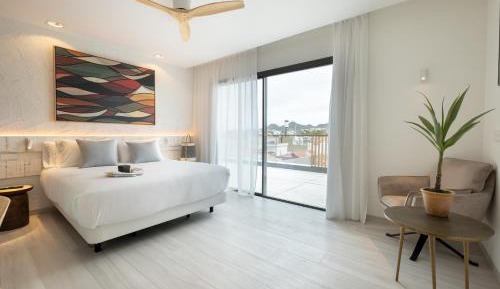 Deluxe Double Room with Terrace