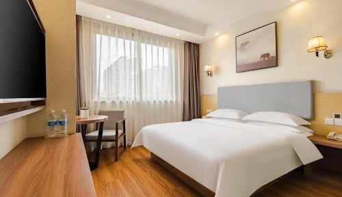 Deluxe Queen Room