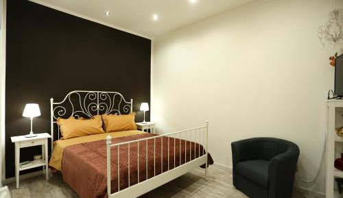 Quadruple Room with Private Bathroom