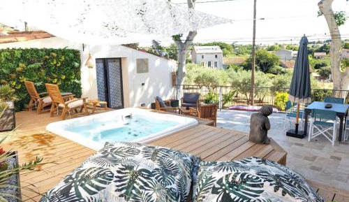 Apartment with Terrace