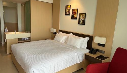 Deluxe Double or Twin Room with Sea View