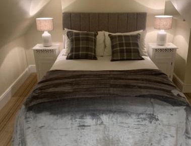 Apartment with Garden View