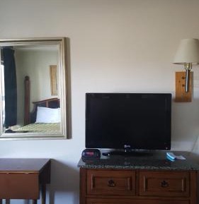 King Room - Non-Smoking