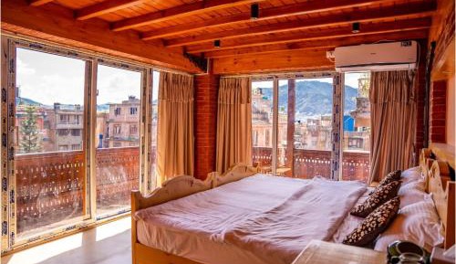 Deluxe Double or Twin Room with Balcony