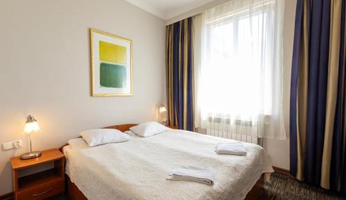 Double Room with Air-Conditioning