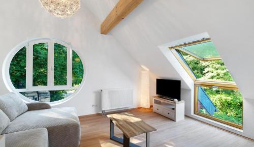 Superior One-Bedroom Apartment