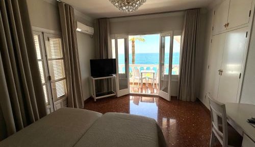 Double Room with Balcony and Sea View