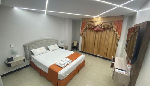 Deluxe Queen Room