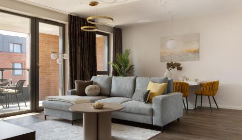Deluxe One-Bedroom Apartment