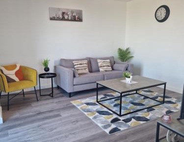 Superior Apartment with City View