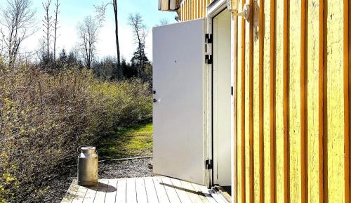 One-Bedroom Holiday Home