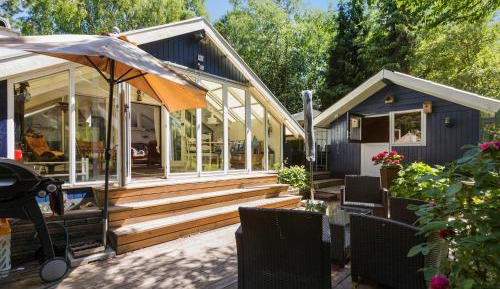 Three-Bedroom Holiday Home 