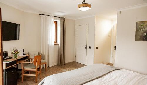 Superior Double or Twin Room with Terrace