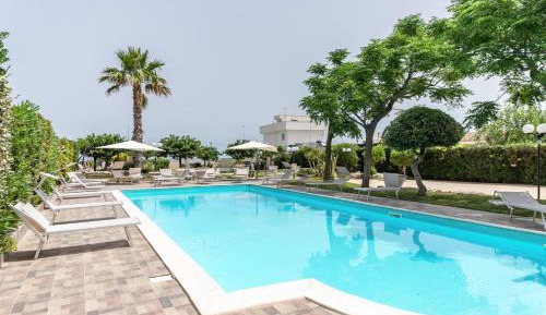 Queen Room with Spa Bath