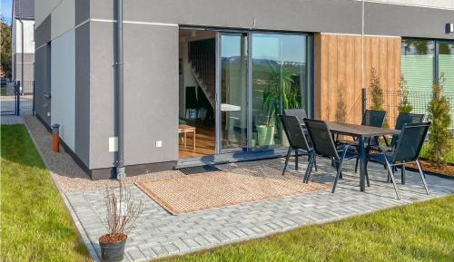 Three-Bedroom Holiday Home 