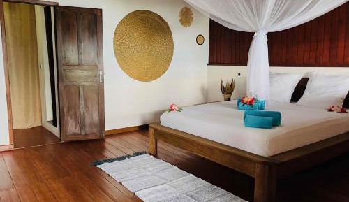 Bungalow with Sea View
