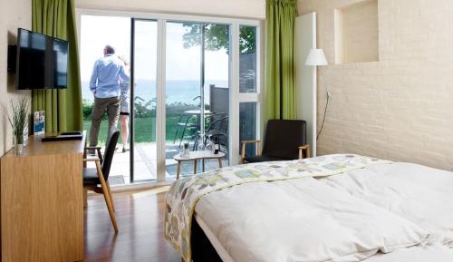 Double Room with Terrace and Sea View  
