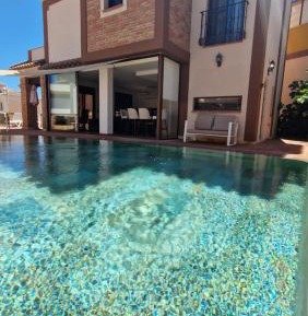 Villa - Beach Front