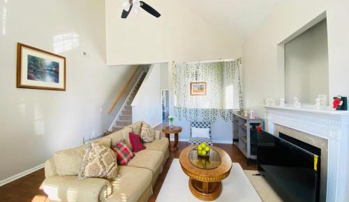 Queen Room with Shared Bathroom