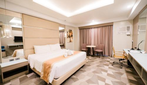 Deluxe King Room