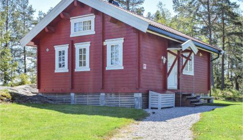 Two-Bedroom Holiday Home