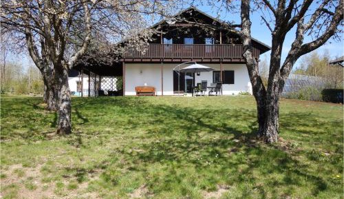 Three-Bedroom Holiday Home 