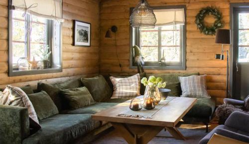 Three-Bedroom Holiday Home 