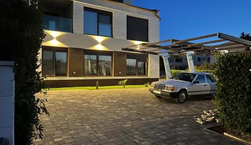 Three-Bedroom Premium Apartment with Balcony