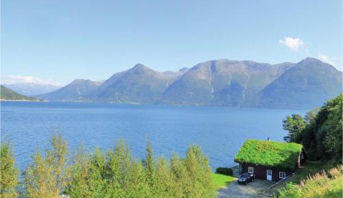 Six-Bedroom Holiday Home