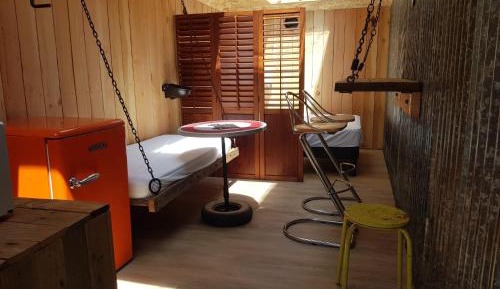One-Bedroom Bungalow