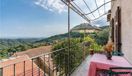 Three-Bedroom Holiday Home 