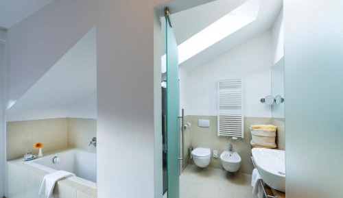 Junior Suite with Garden View