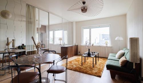 Deluxe Apartment