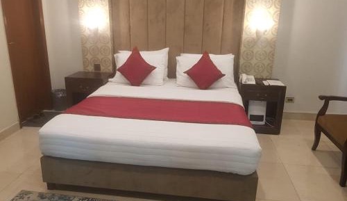 Deluxe Single Room