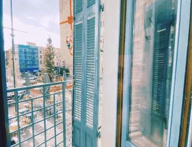 Studio with Balcony
