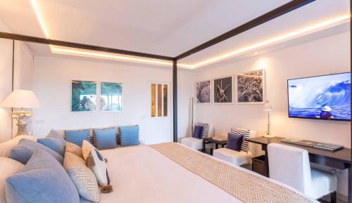 Studio Apartment with Sea View