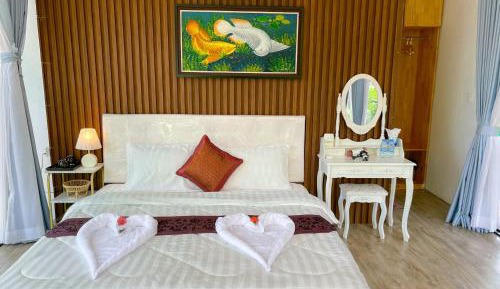 King Room with Lake View